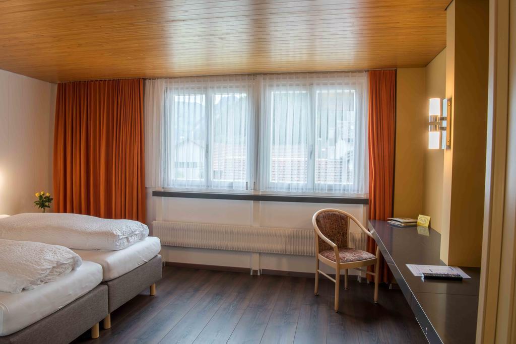 Hotel Garni Rosslipost Unteriberg ภายนอก รูปภาพ