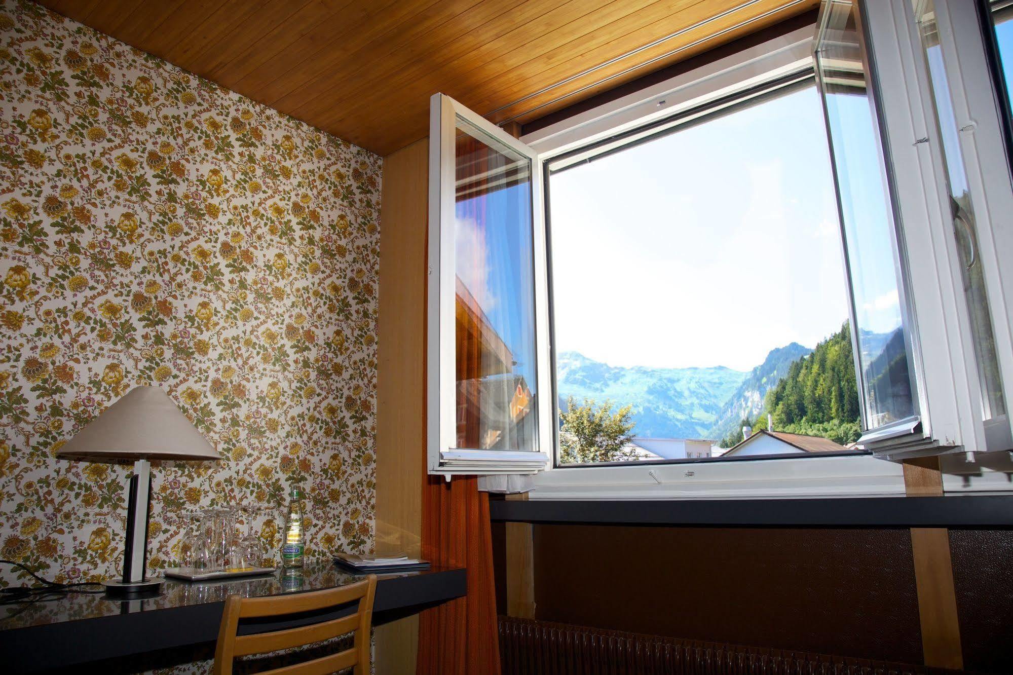 Hotel Garni Rosslipost Unteriberg ภายนอก รูปภาพ